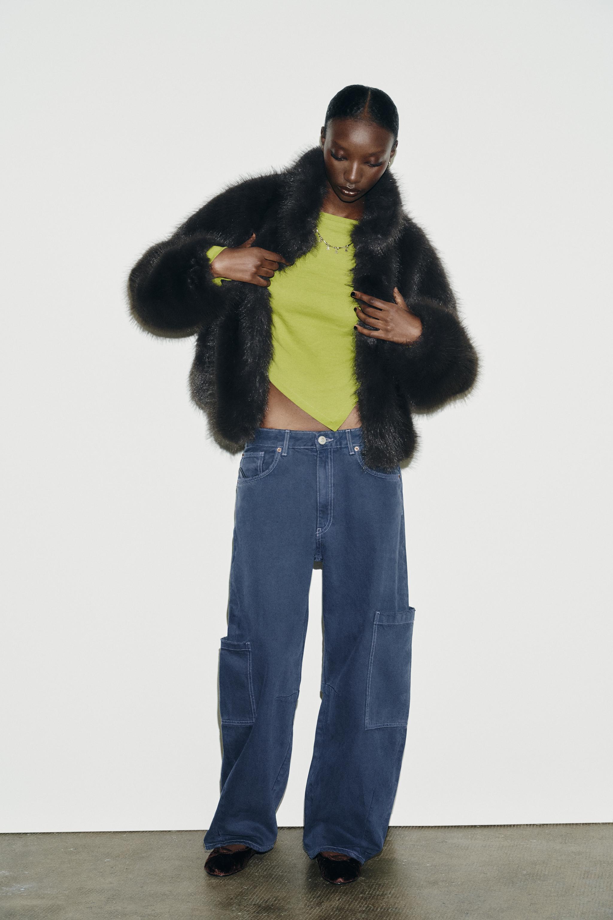 ASYMMETRIC BOAT NECK T-SHIRT